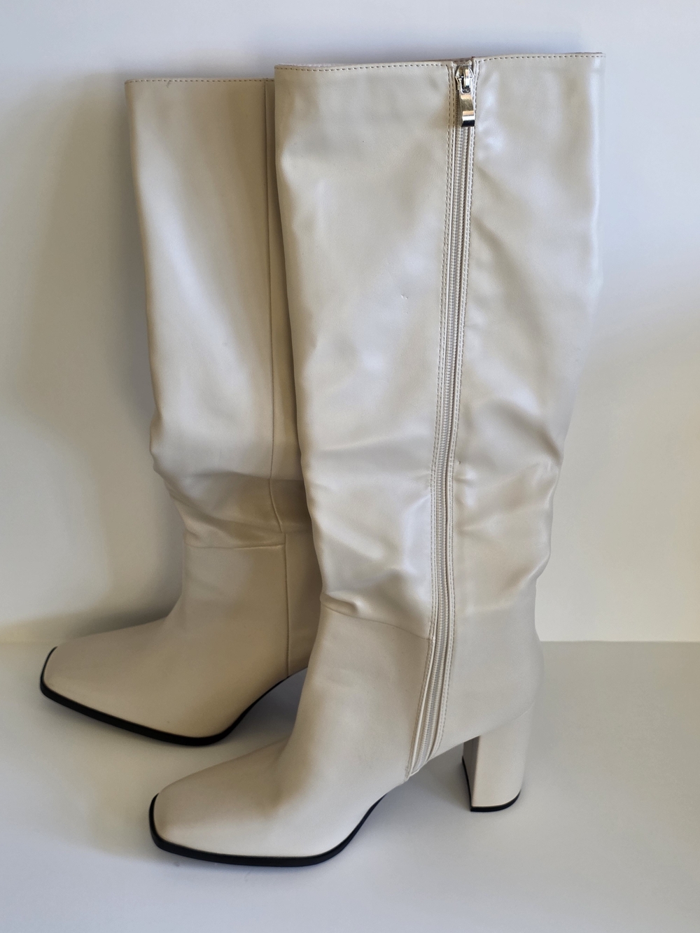 Women's Cream Knee-High Block Heel Boots